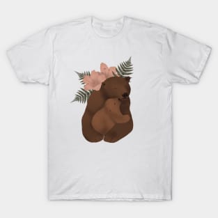 Mama bear & cub T-Shirt